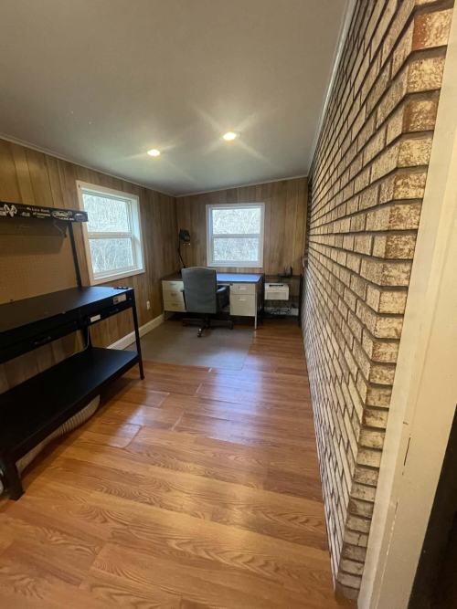 Listing Image 14