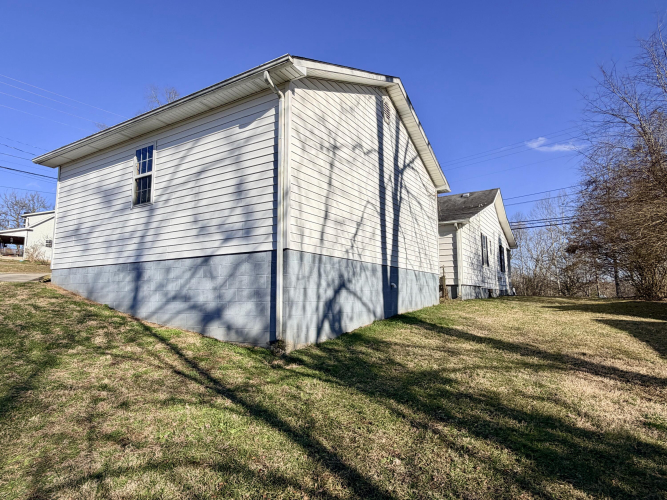 Listing Image 28