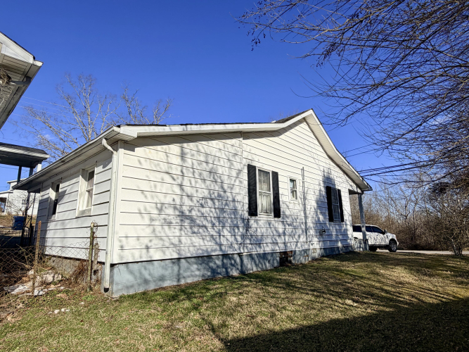 Listing Image 32