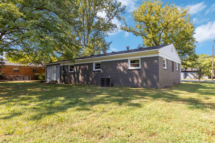 Listing Image 38