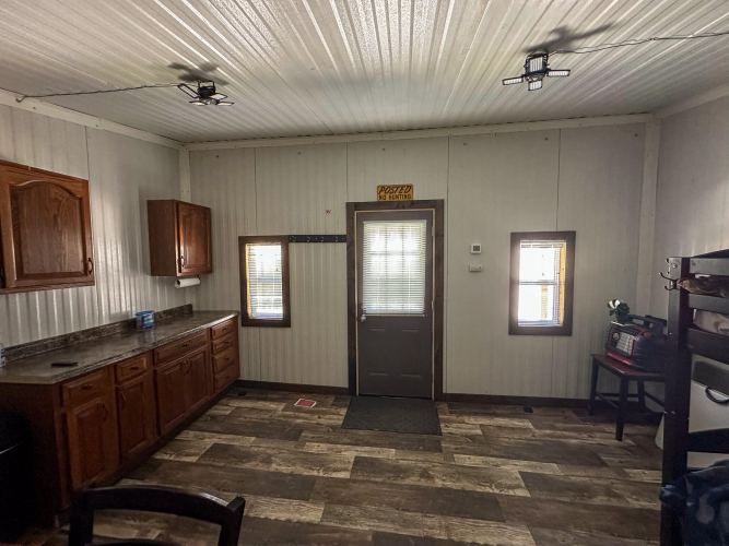 Listing Image 29