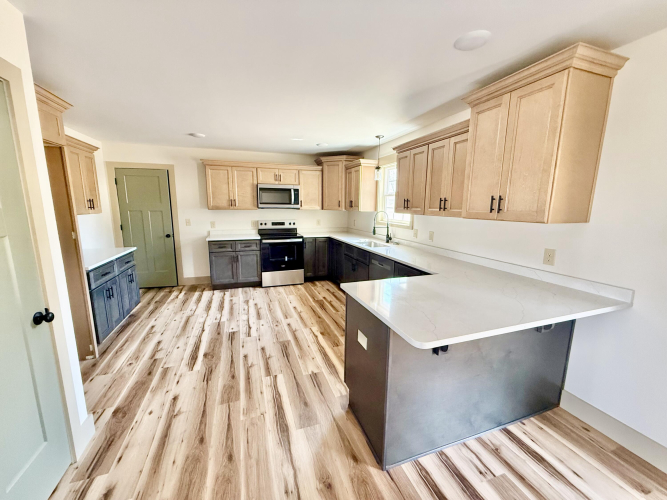Listing Image 9