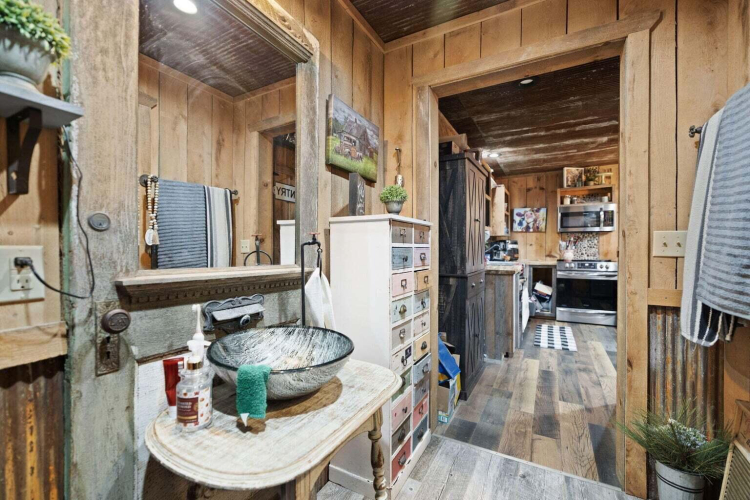 Listing Image 21