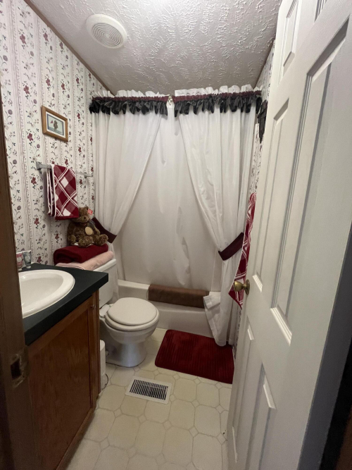 Listing Image 33
