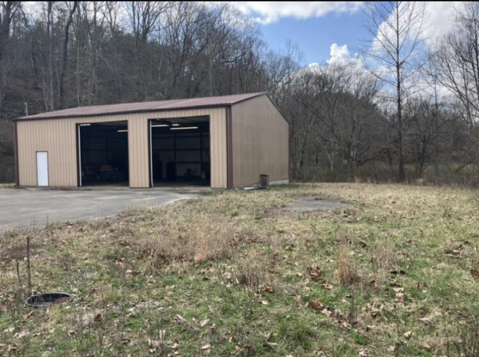 Listing Image 12