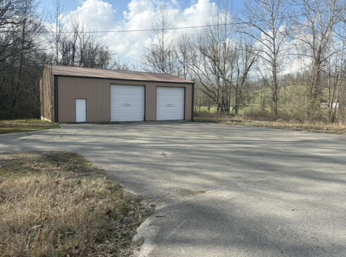 Listing Image 6
