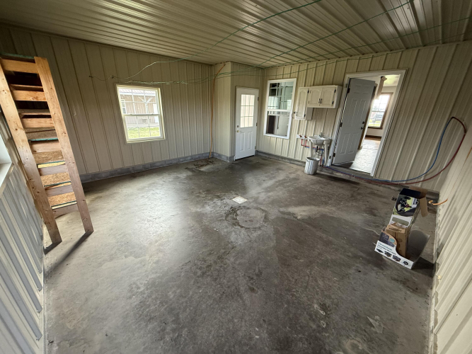 Listing Image 33