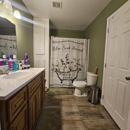 Listing Image 12