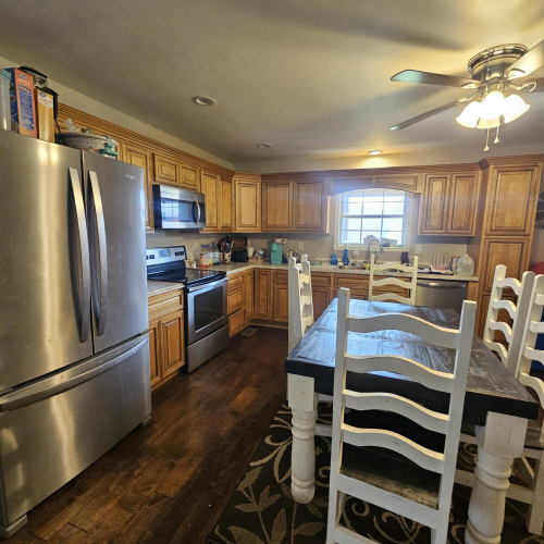 Listing Image 7