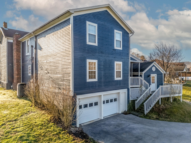 Listing Image 43