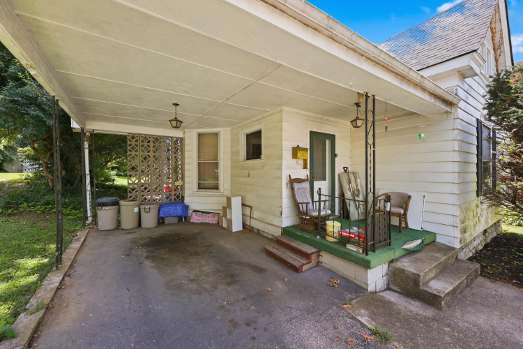 Listing Image 28