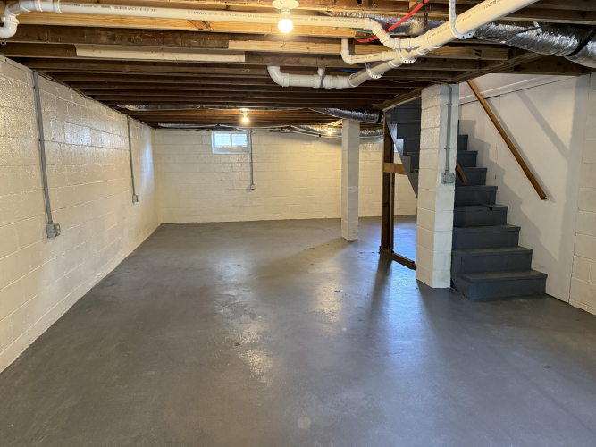 Listing Image 17