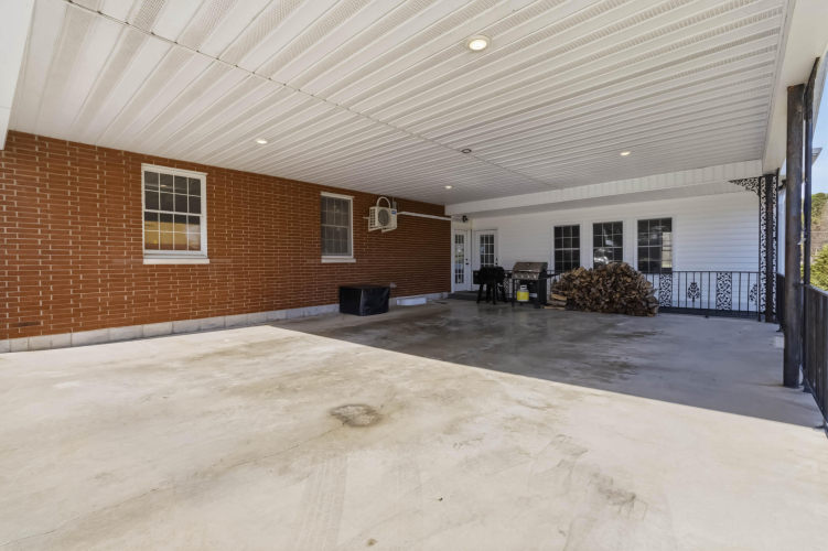Listing Image 45