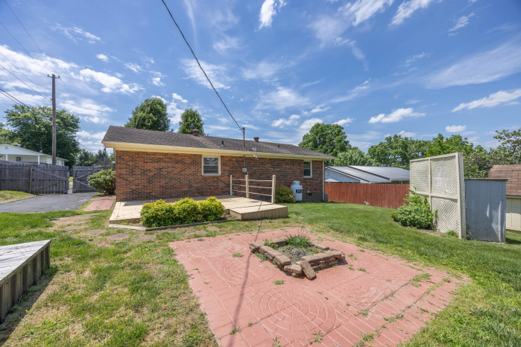 Listing Image 9