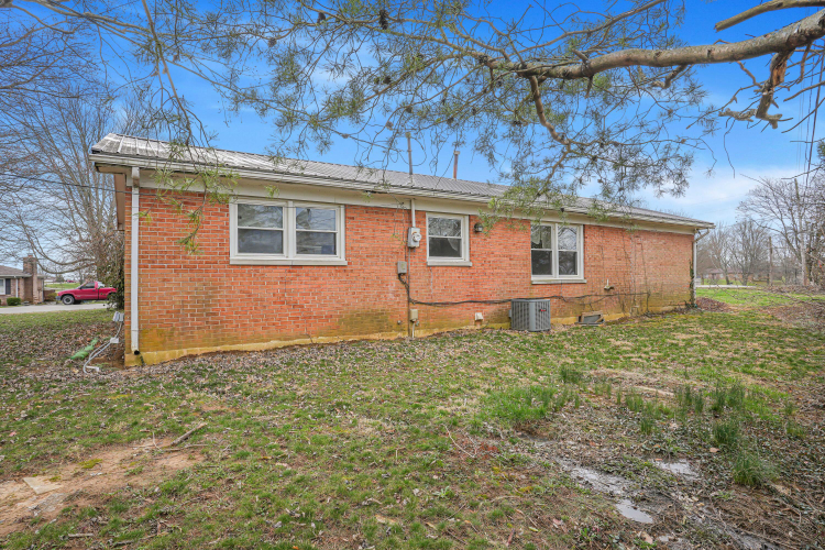 Listing Image 28