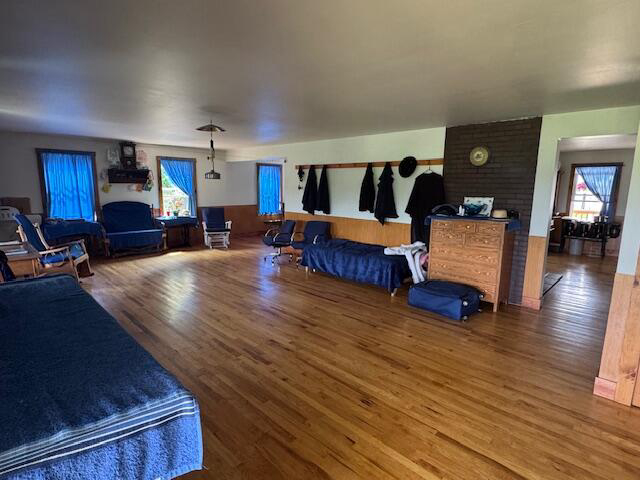 Listing Image 50