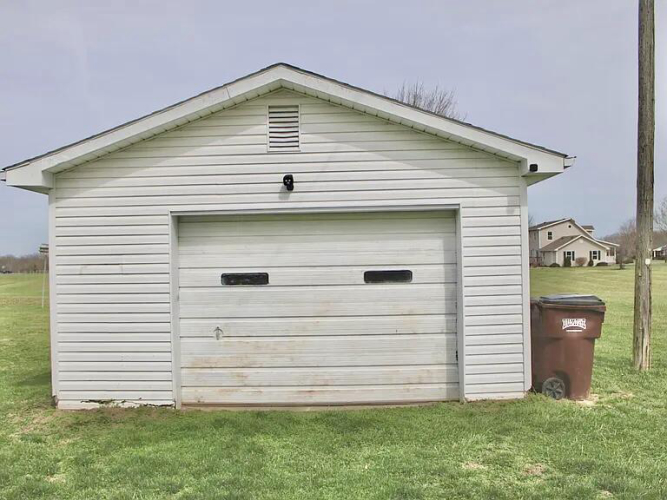 Listing Image 30