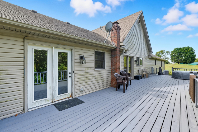 Listing Image 52