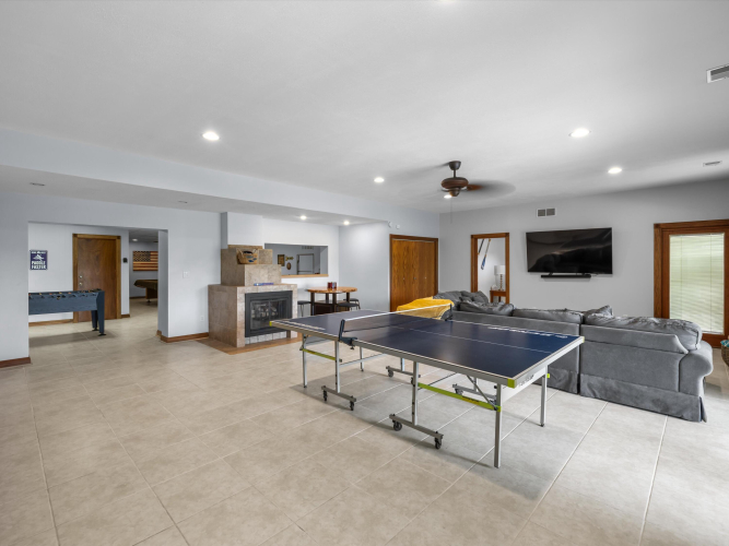Listing Image 56