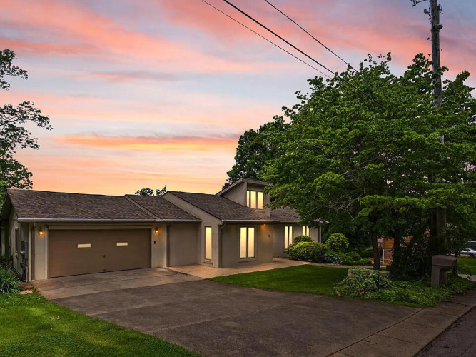 Listing Image 80