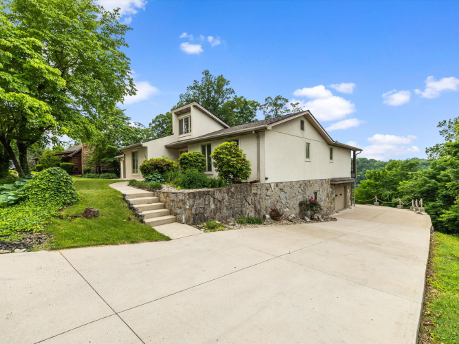 Listing Image 83