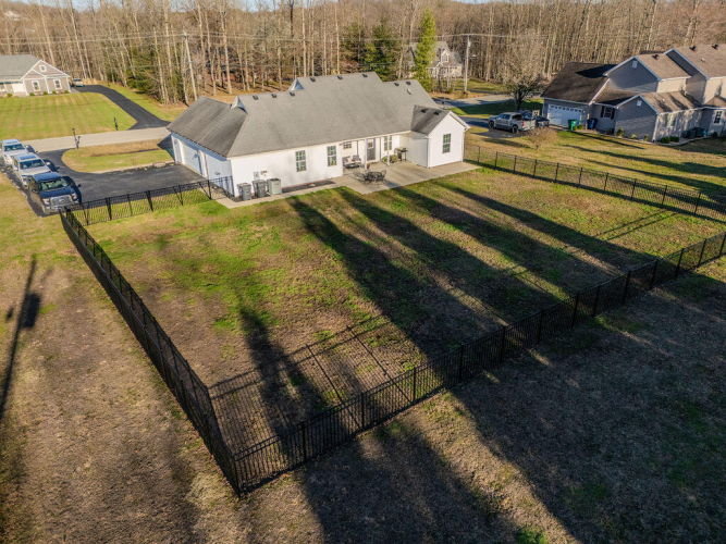 Listing Image 36