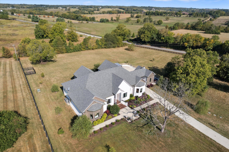 Listing Image 75
