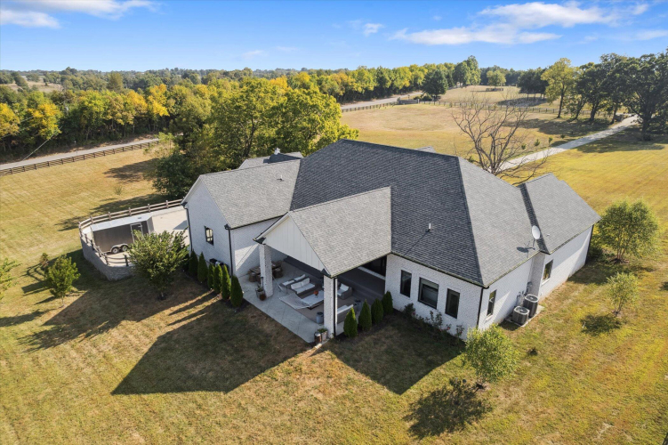Listing Image 76