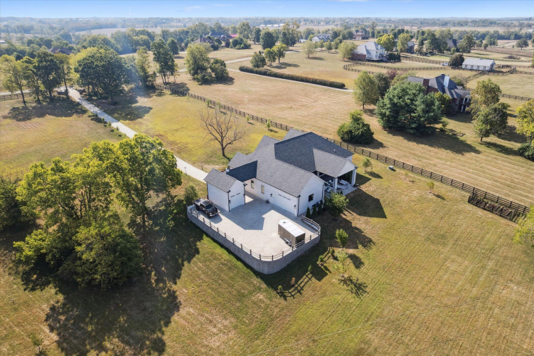 Listing Image 78