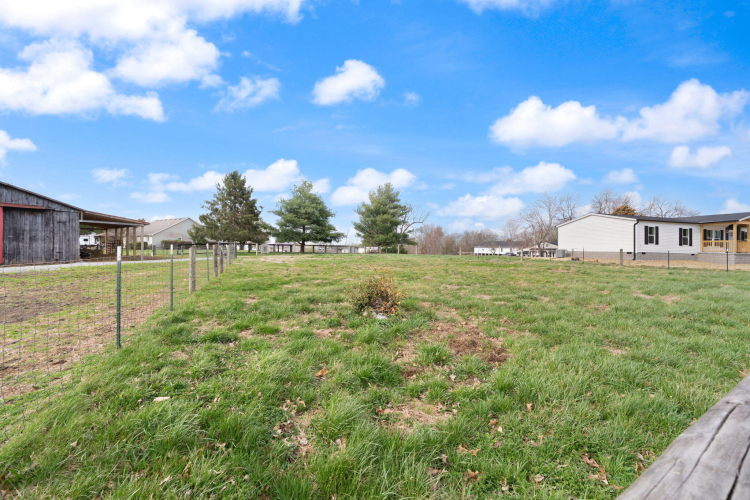 Listing Image 38