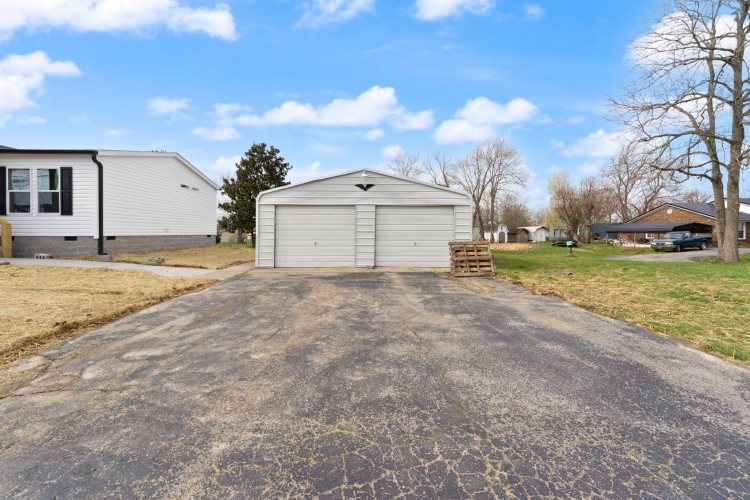 Listing Image 41