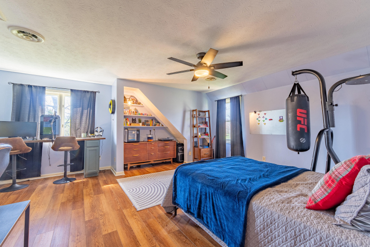 Listing Image 55