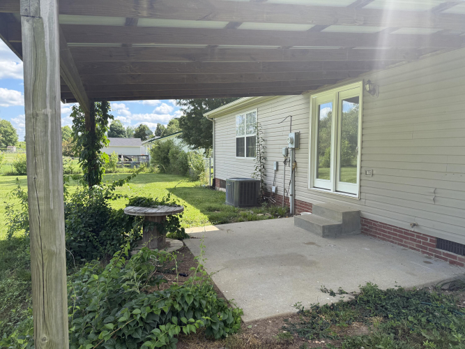 Listing Image 7