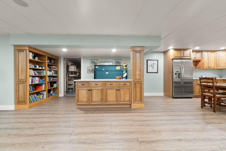 Listing Image 102