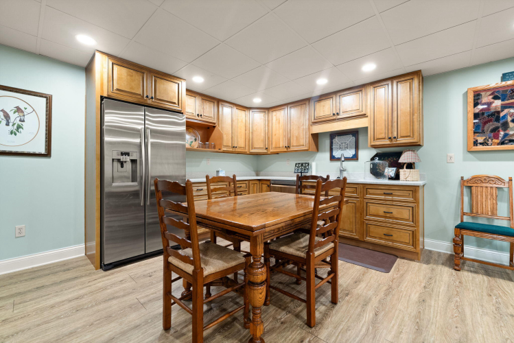 Listing Image 104