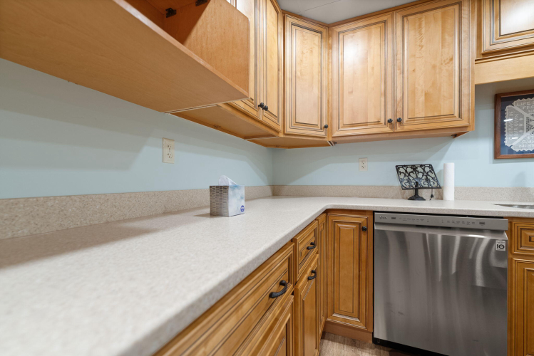 Listing Image 106