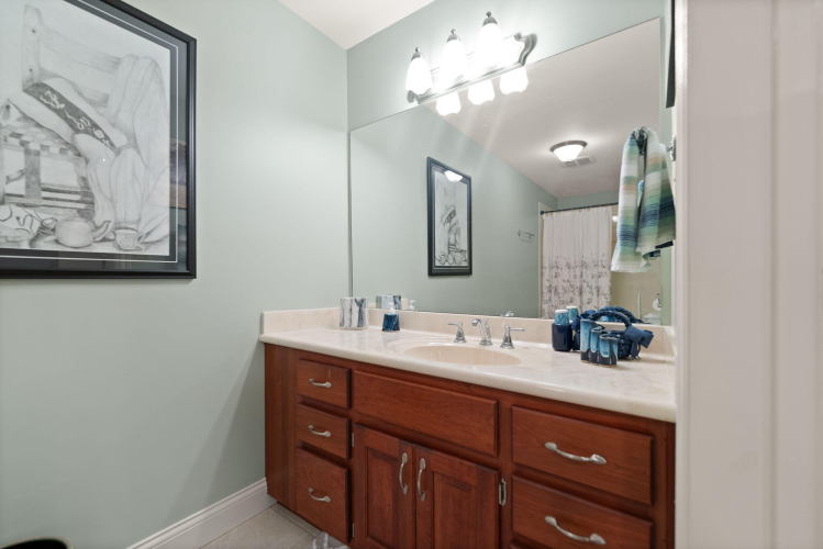 Listing Image 107