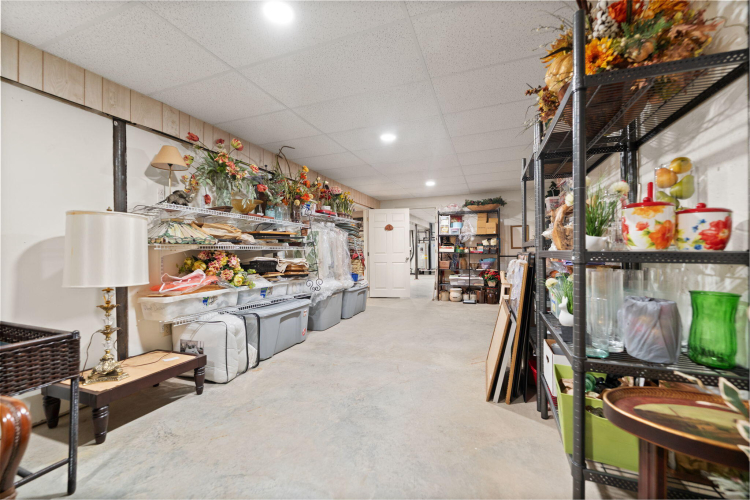 Listing Image 114