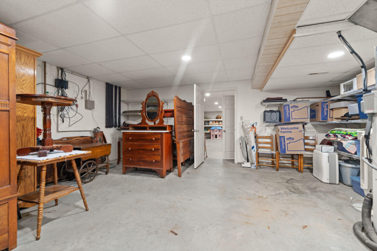 Listing Image 115