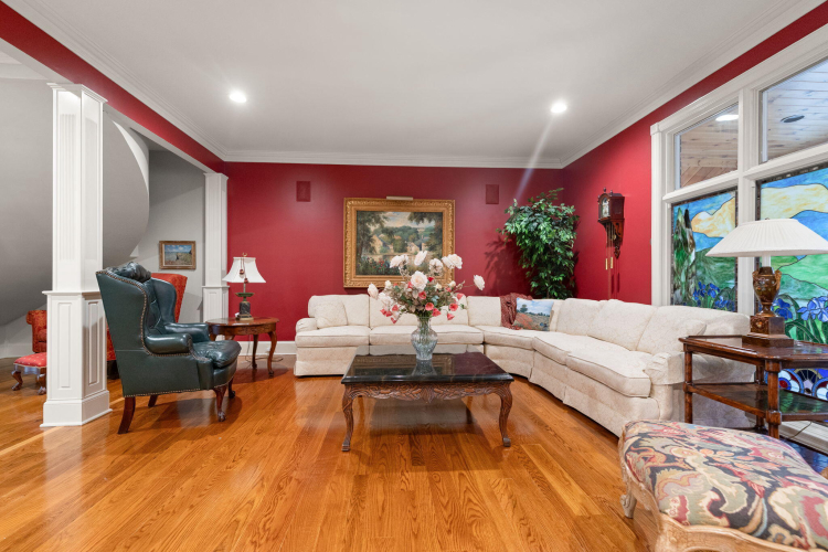 Listing Image 13