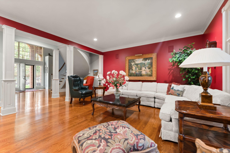 Listing Image 14