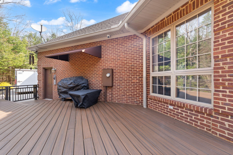 Listing Image 136