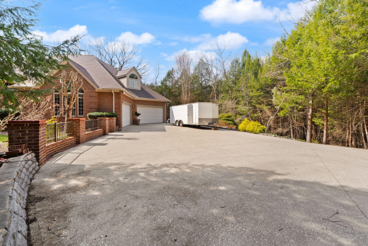 Listing Image 147