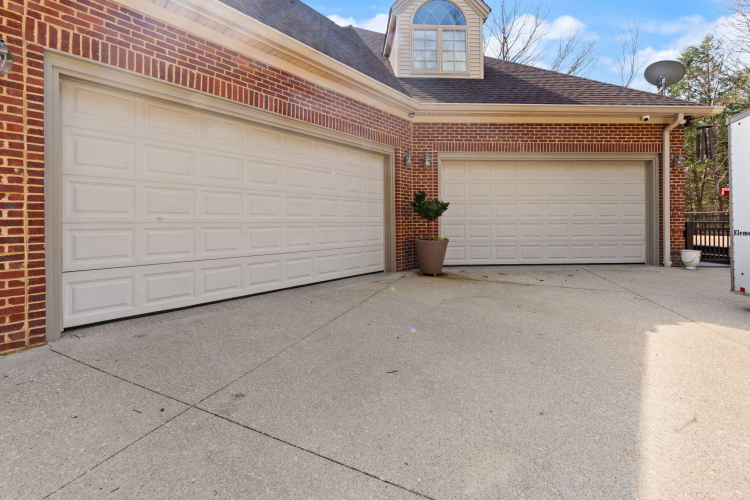 Listing Image 149