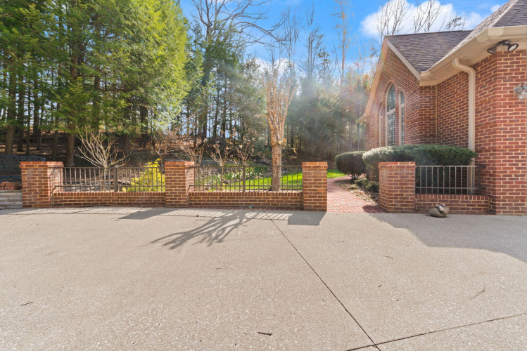 Listing Image 150