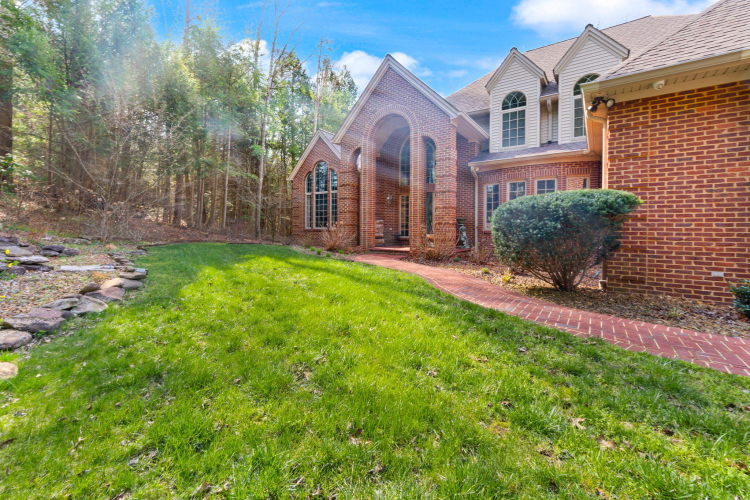 Listing Image 154
