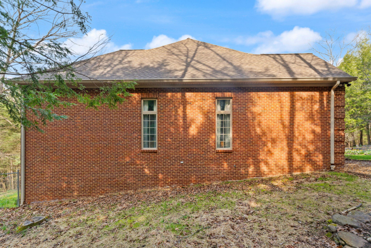 Listing Image 155