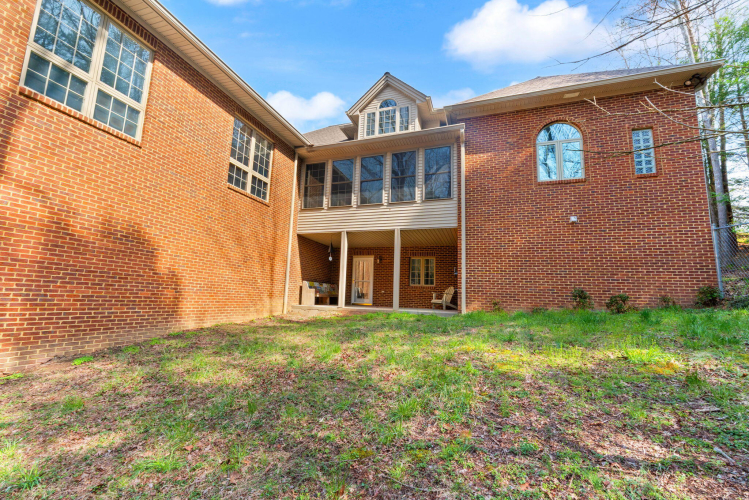 Listing Image 169