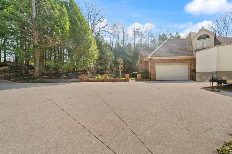 Listing Image 170