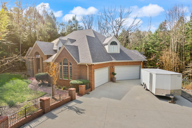 Listing Image 173